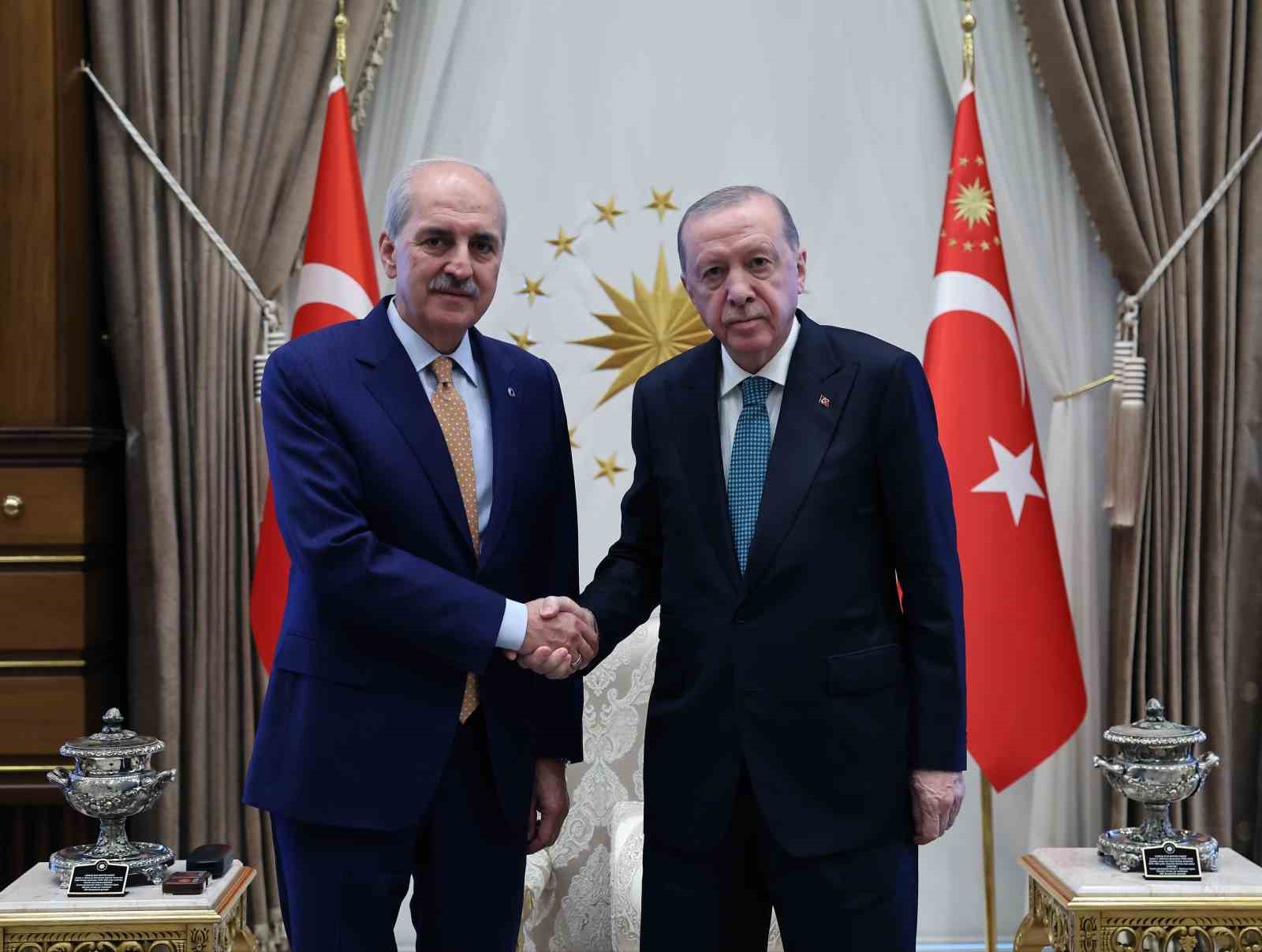 Erdoğan, TBMM Başkanı Kurtulmuş’u Külliye'de Ağırladı