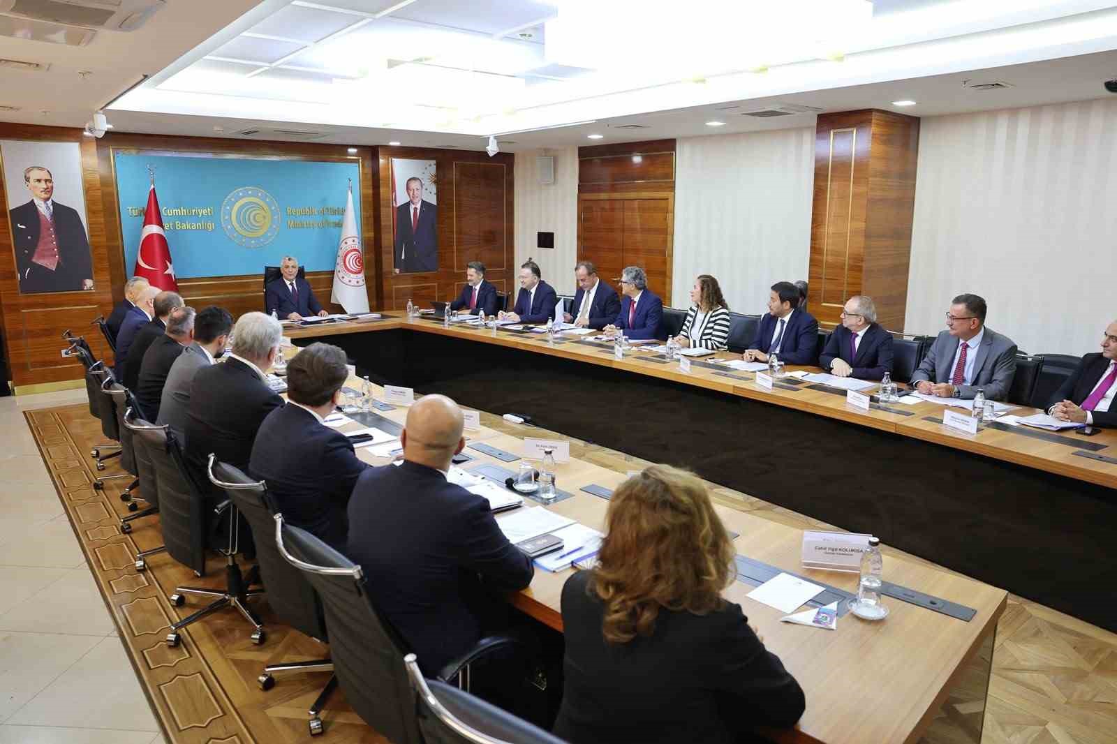 Türkiye, hizmet ihracatında 122,6 milyar dolarla tarihi bir başarıya imza attı