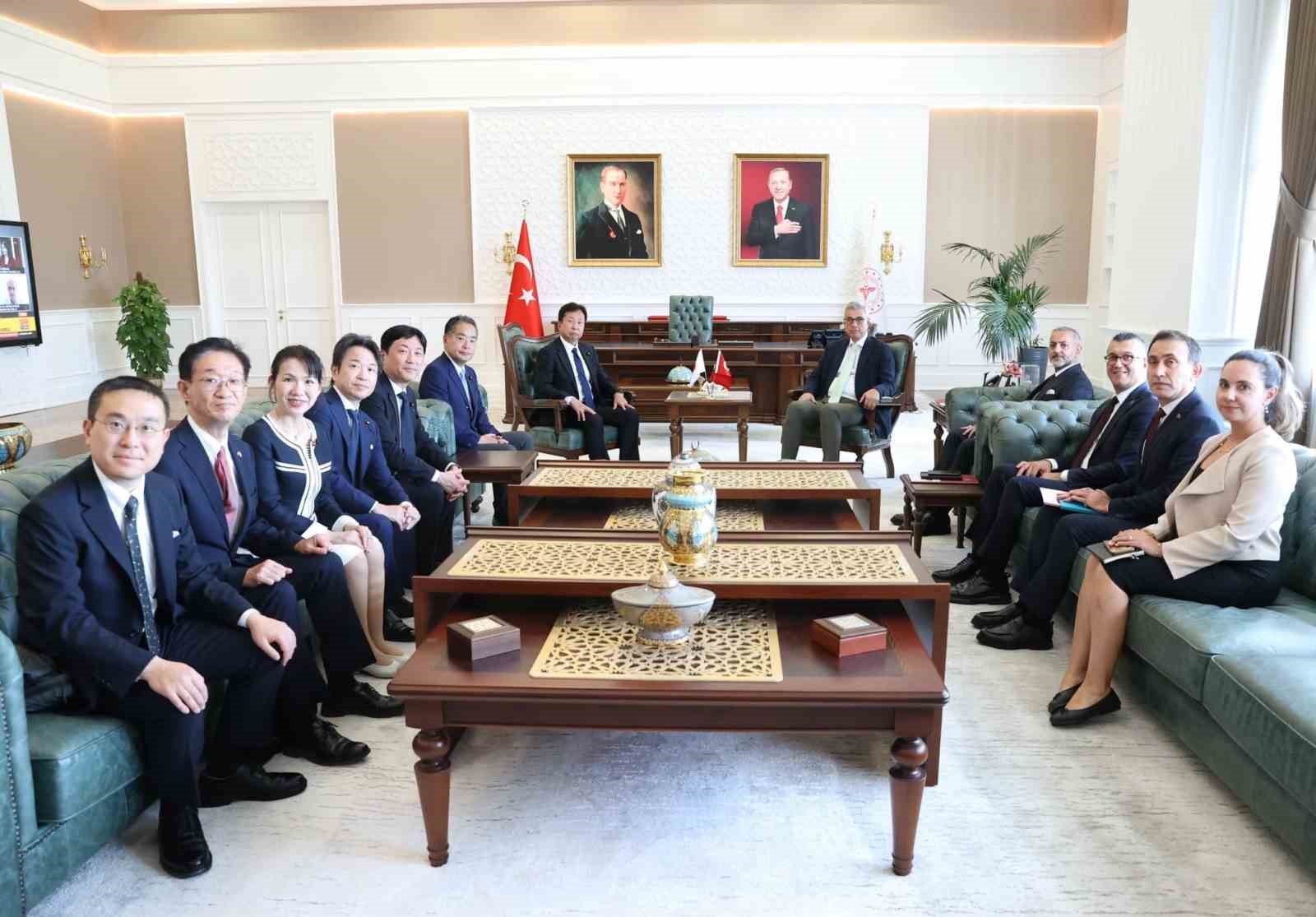 Sağlık Bakanı Memişoğlu, Japonya'dan Gelen Heyeti Ağırladı