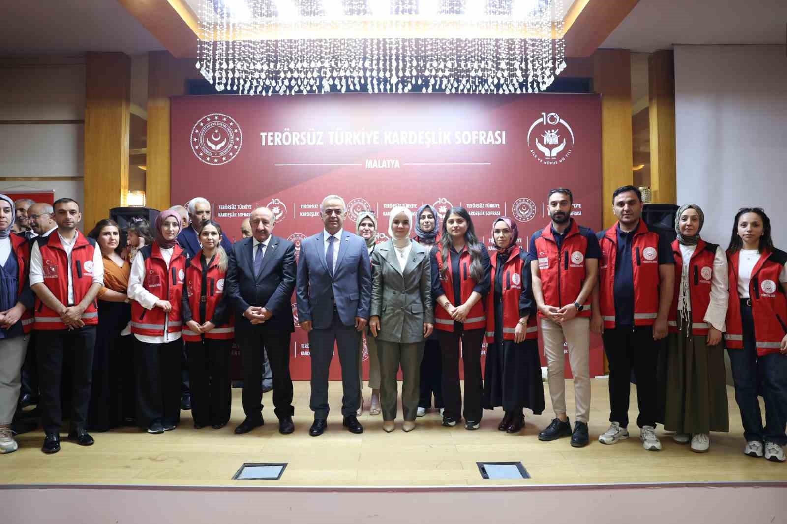 Bakan Göktaş'tan Terörsüz Türkiye Vurgusu: "Torunlarınız Huzurlu Büyüsün"