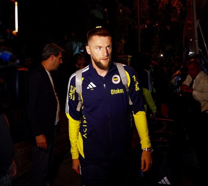 Fenerbahçe, Ankara'da Taraftarlarıyla Buluştu