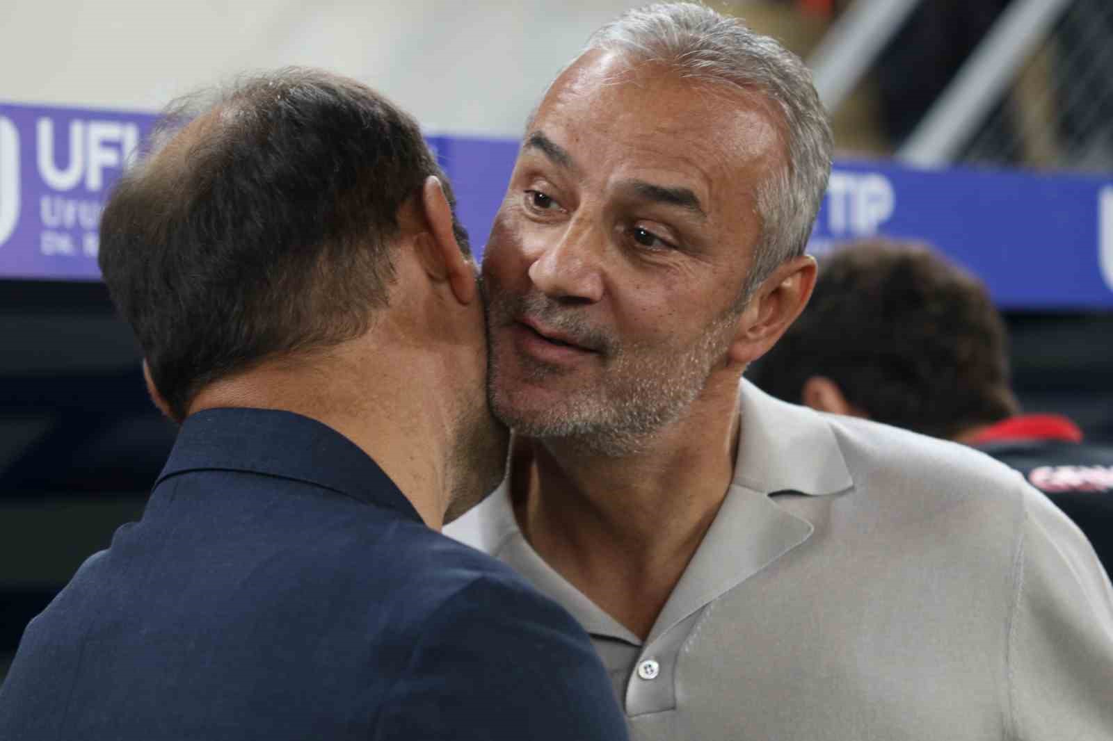 Fenerbahçe, Gençlerbirliği'ni Zorluyor: 1-0 Devam Ediyor