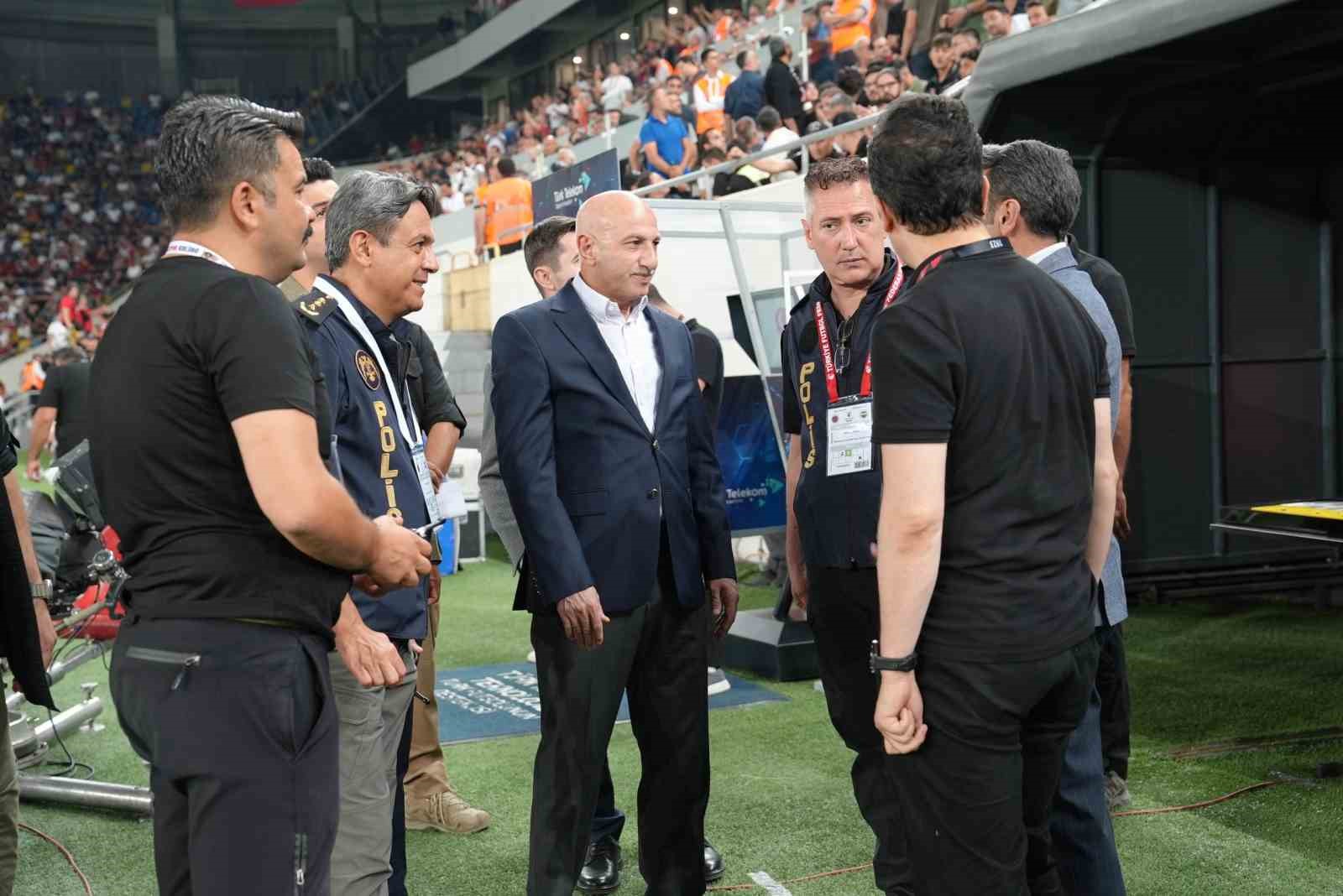 Eryaman Stadyumu'nda Güvenlik Önlemleri Gözden Geçirildi