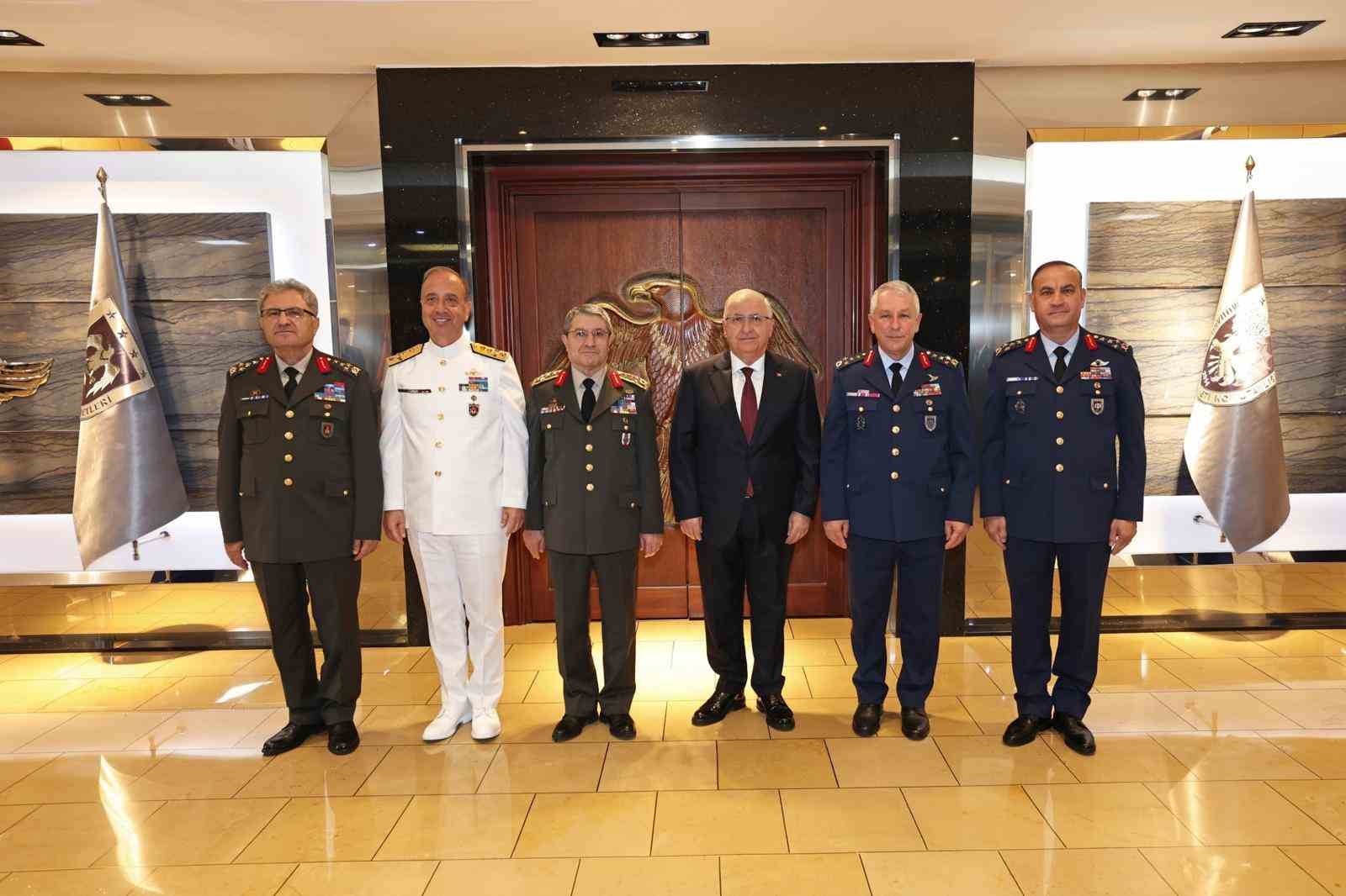 Bakan Güler, Hava Kuvvetleri Komutanlığı Devir Teslim Törenine Katıldı