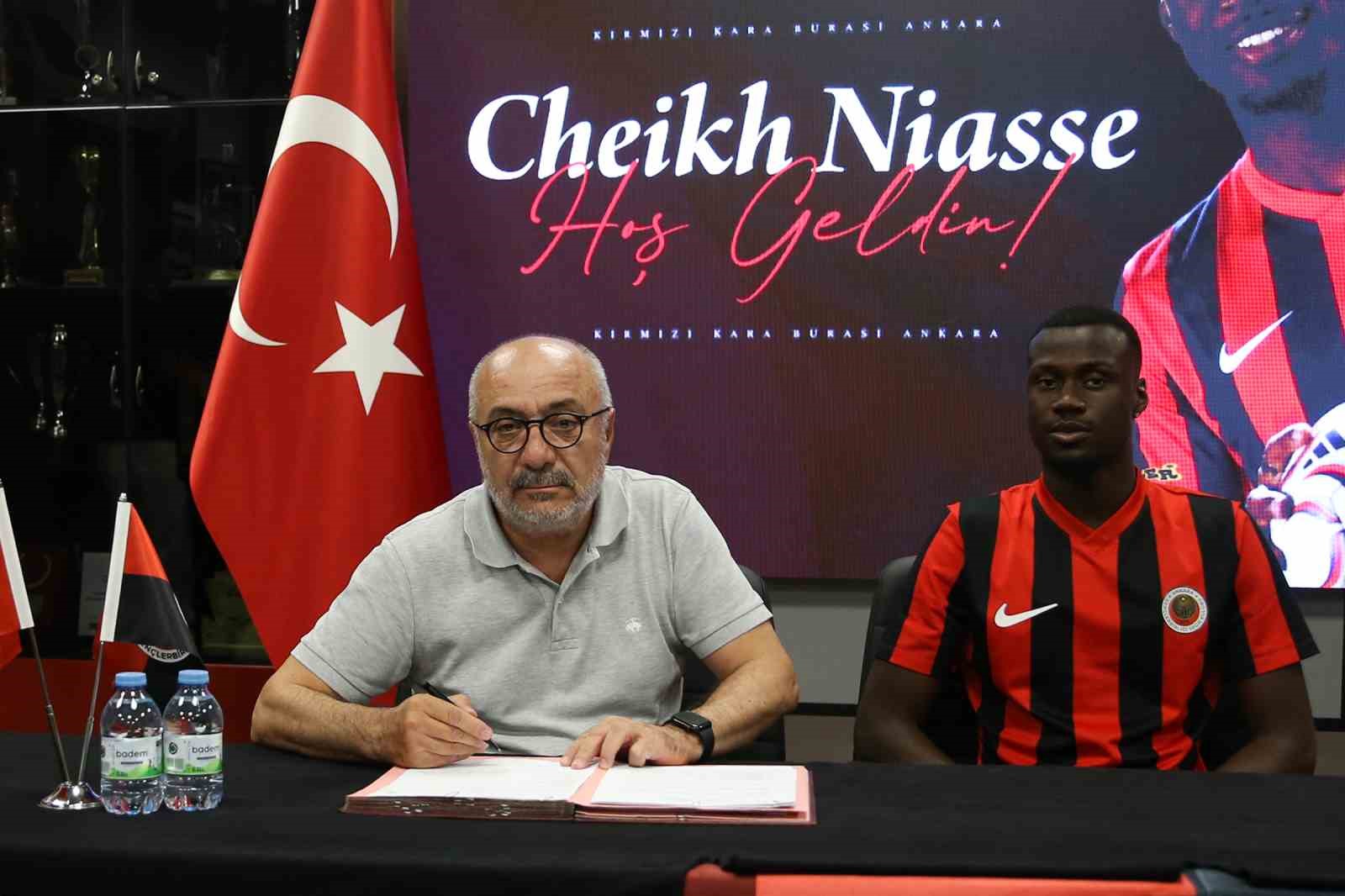 Gençlerbirliği, Cheikh Niasse ile Anlaştı