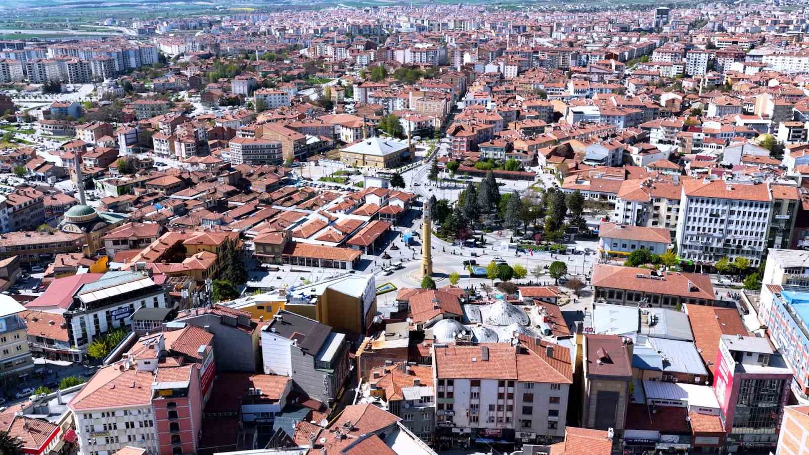 Çorum’un Tarihi Meydanı Yeniden Hayat Buldu