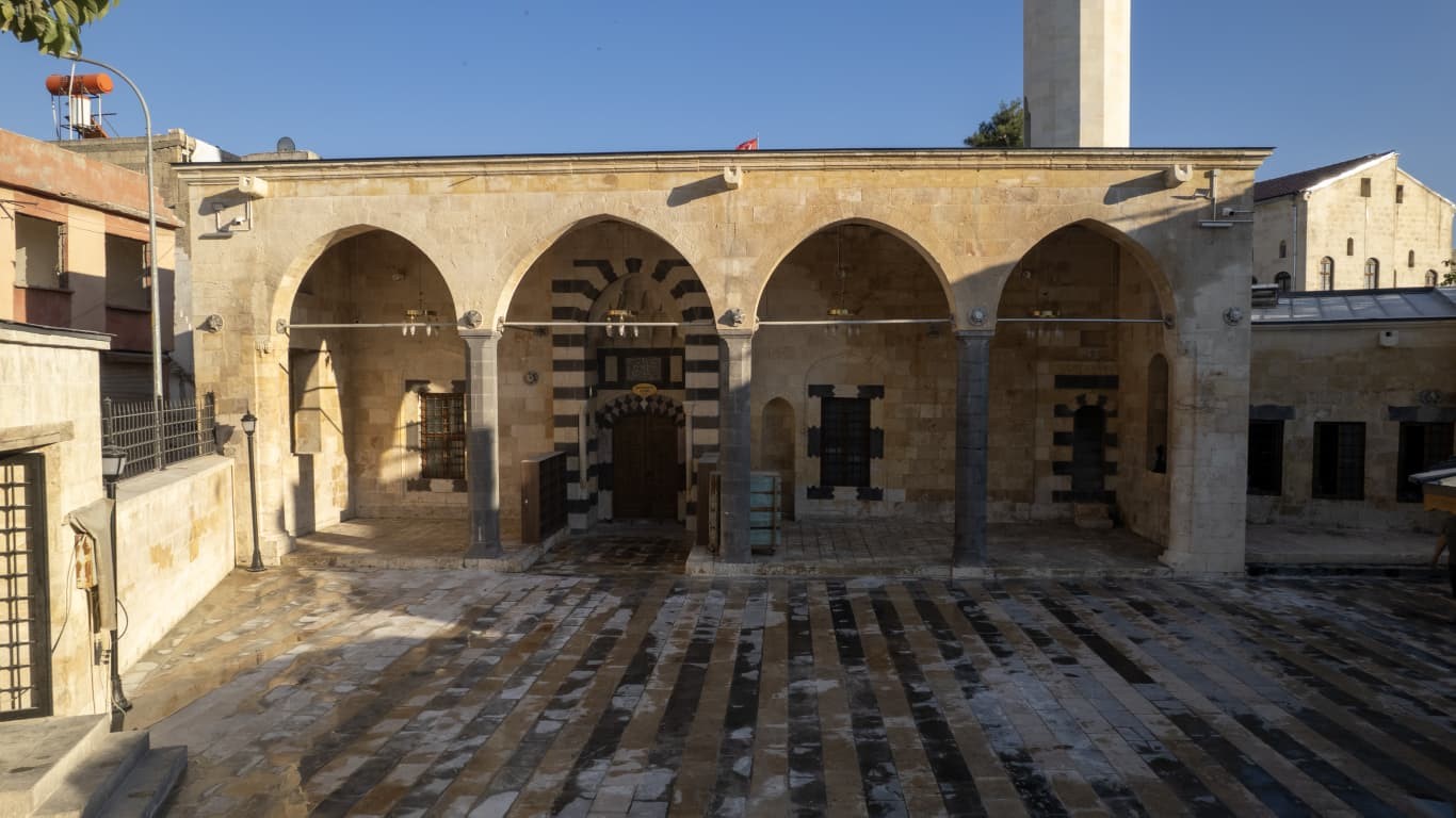İki Tarihi Cami Mevlid Kandili'nde Yeniden İbadete Açılıyor
