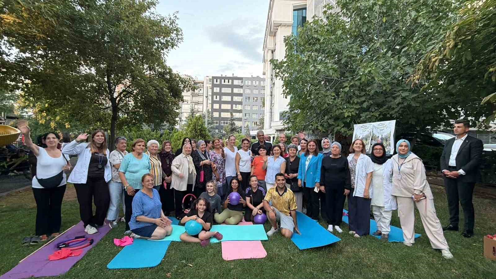 Bakan Memişoğlu, Ankara'da Vatandaşlarla Egzersiz Yaptı