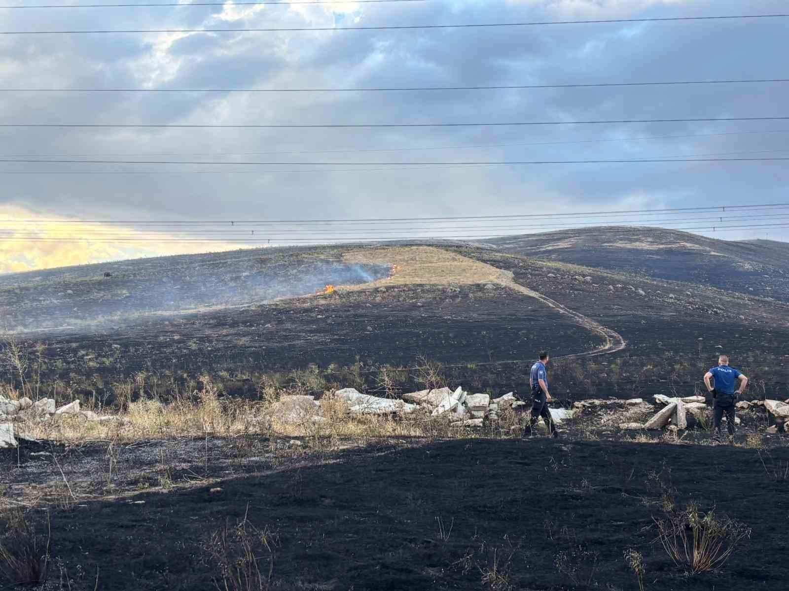 Sincan'daki Otluk Alanda Yangın Kontrol Altına Alındı