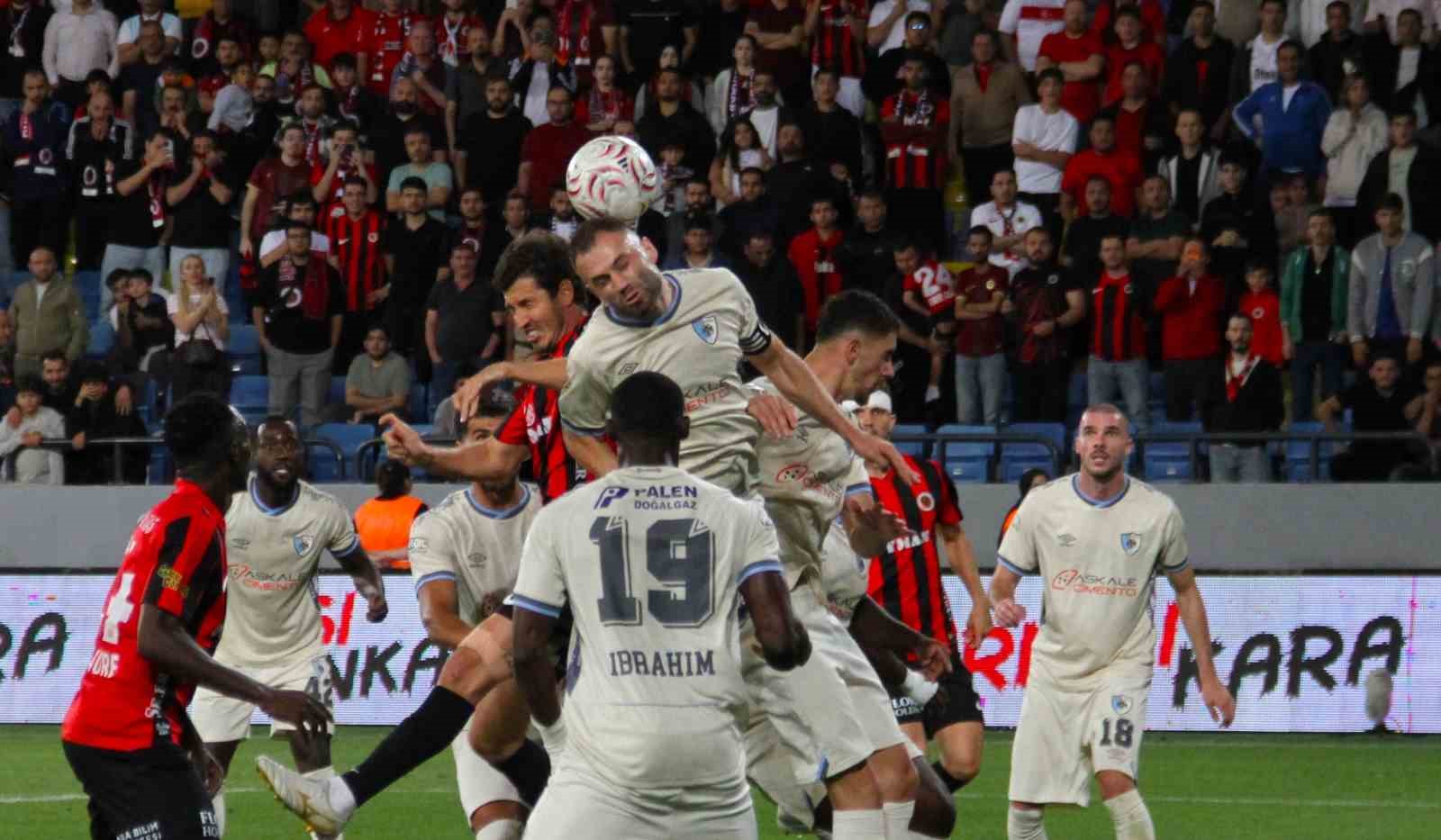 Gençlerbirliği ve Erzurumspor Beraberliğiyle 1-1 İle Ayrıldı