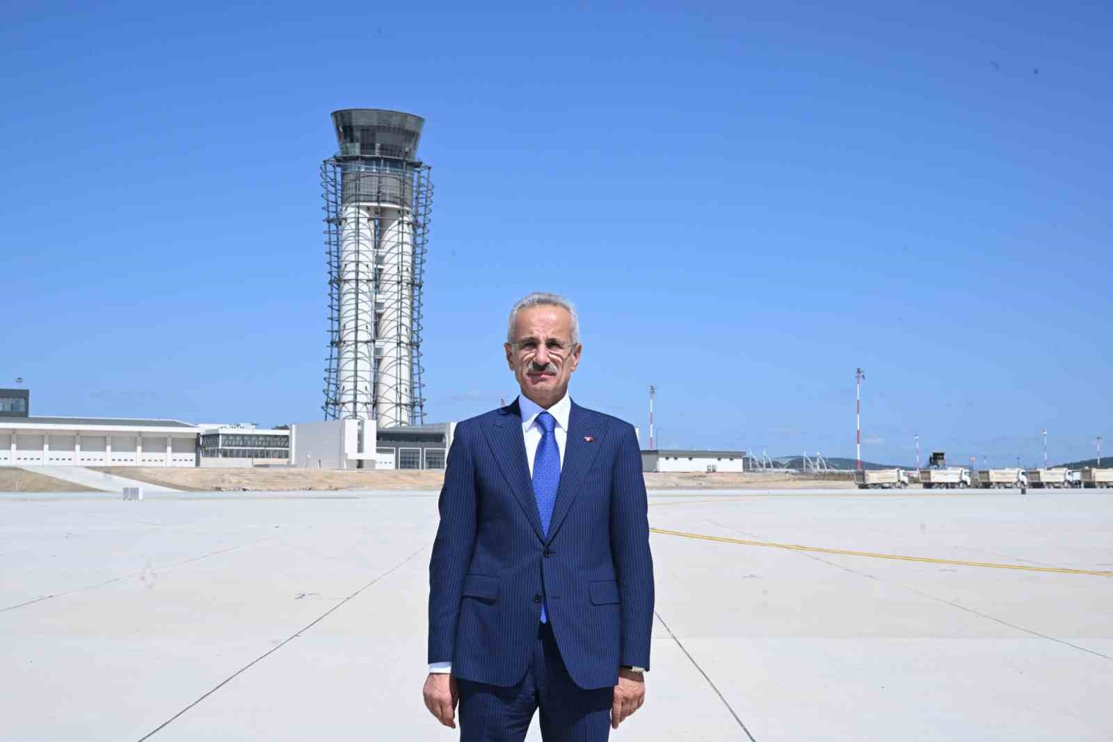 Ankara'da İHA Pilotluğu Başvurularında Patlama: 237 Bin 40 Yeni Başvuru