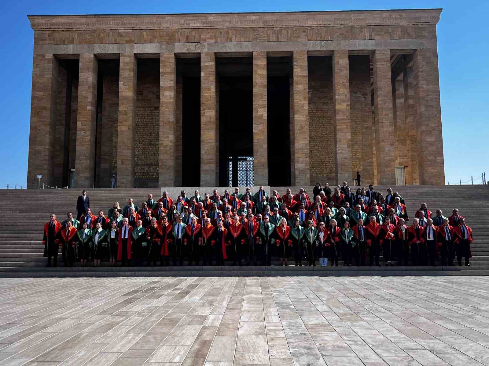 Yargıtay, Adli Yıl Açılışını Anıtkabir'de Kutladı