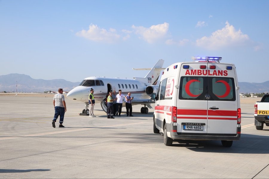 Girne Feribot Kazasında Yaralanan Hamile Kadın Kocaeli'ye Uçuruldu