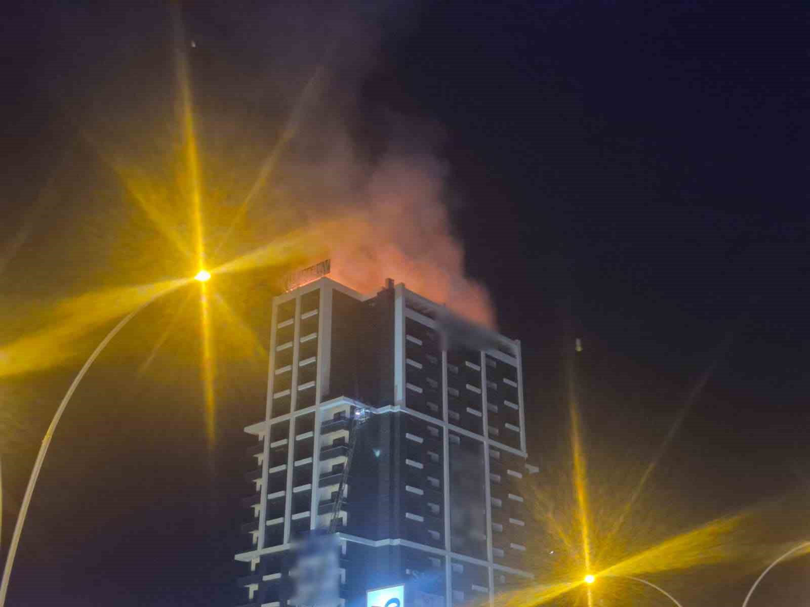 Ankara'da Çatı Yangınına Hızlı Müdahale