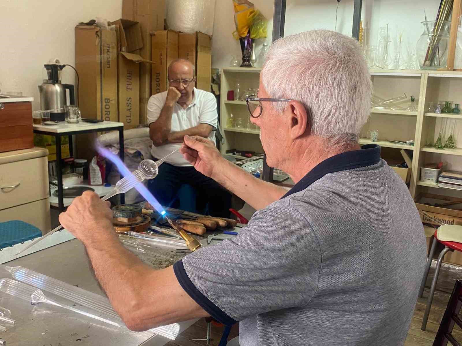 Emeklilikten Sanat Sokağı'na: Fatih Gölbaşı'nın Cam Sanatı Yolculuğu