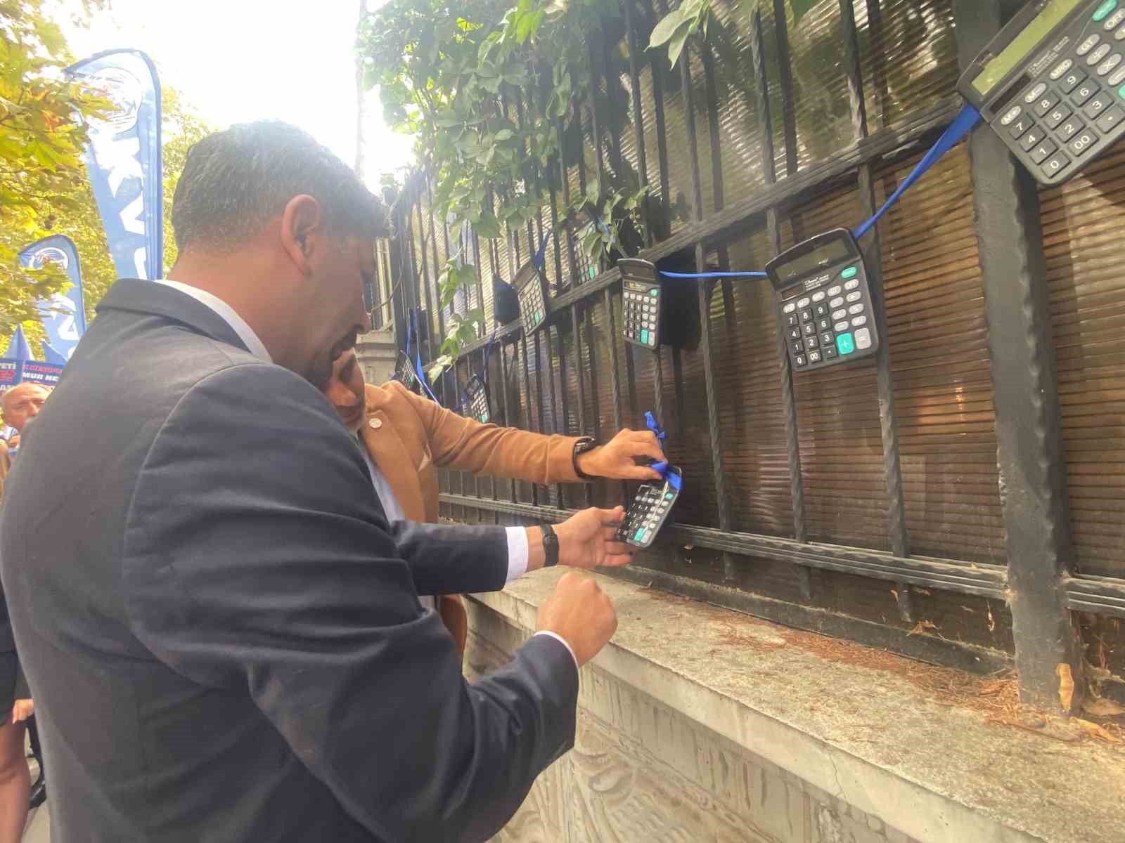 Ankara'da Kamu Sendikaları Enflasyon Rakamlarını Protesto Etti