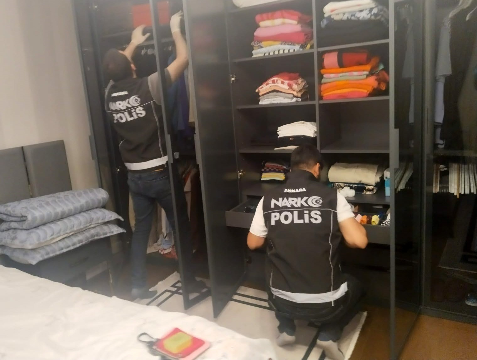 Ankara'da Uyuşturucu ve Fuhuş Ağına Büyük Darbe: 15 Gözaltı