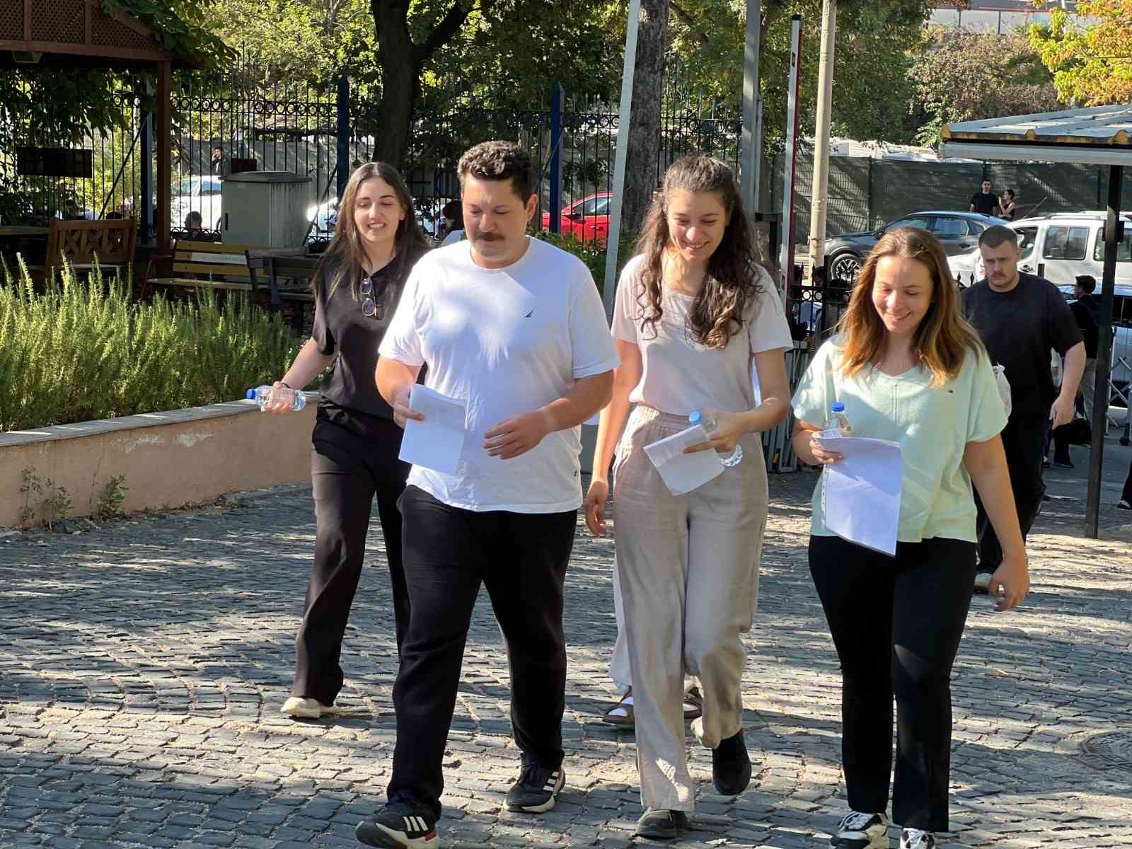KPSS A Grubu Sınavı'nda 1.7 milyon aday ter döktü