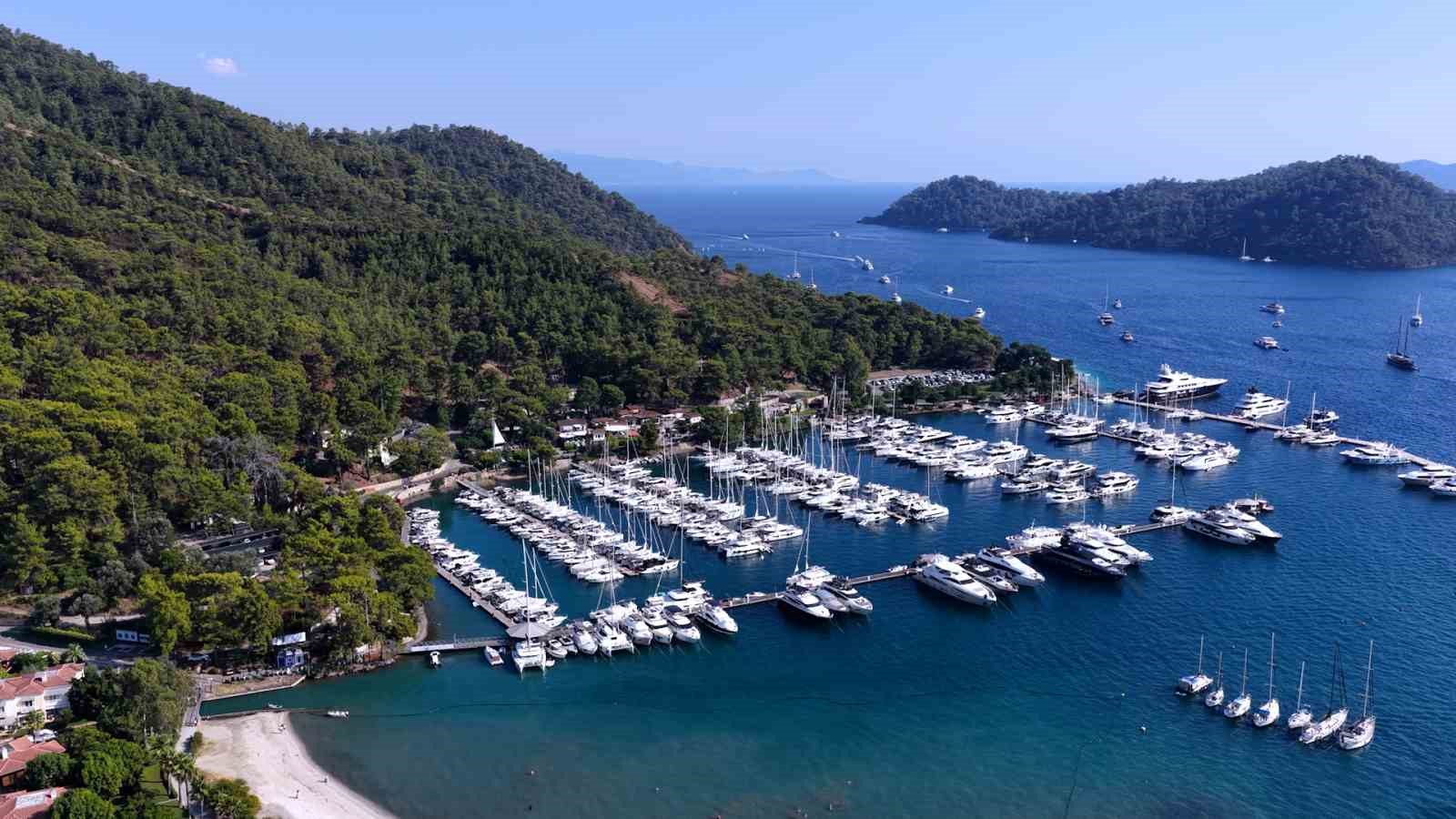 Bakan Kurum'dan Akdeniz'de Çevre Koruma Hamlesi