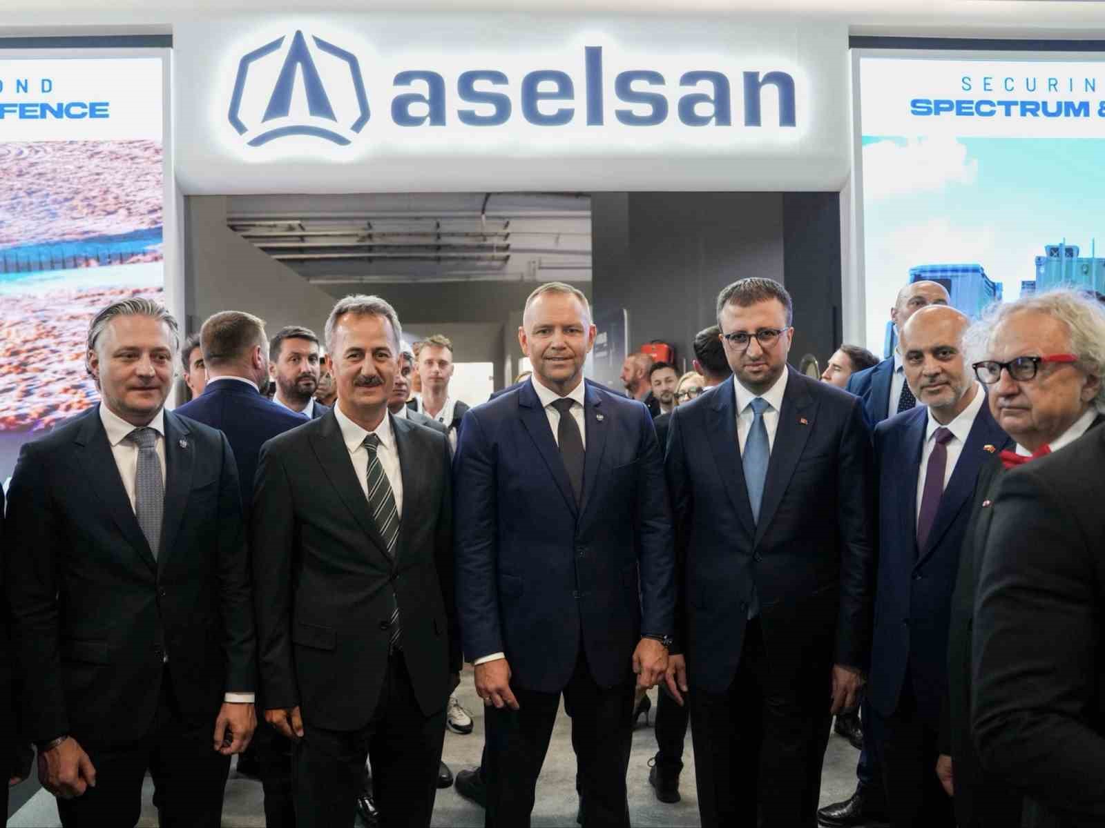 Polonya Cumhurbaşkanı Nawrocki, ASELSAN'ı Ziyaret Etti