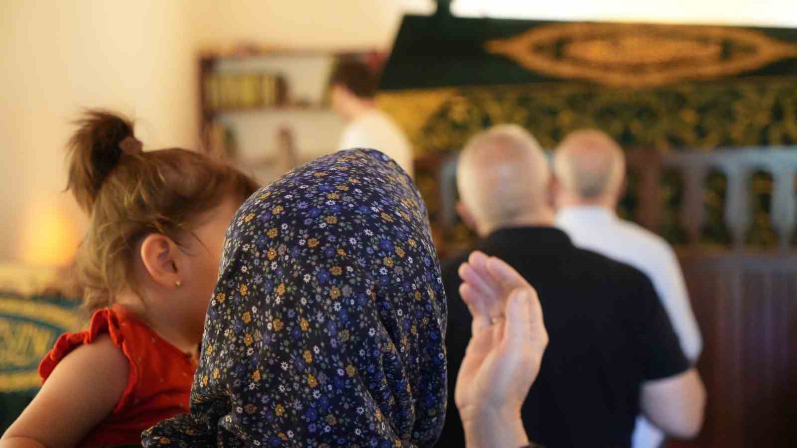 Manevi Huzurun Adresi: Şeyh Ali Semerkandi Türbesi'ne İlgı Artıyor