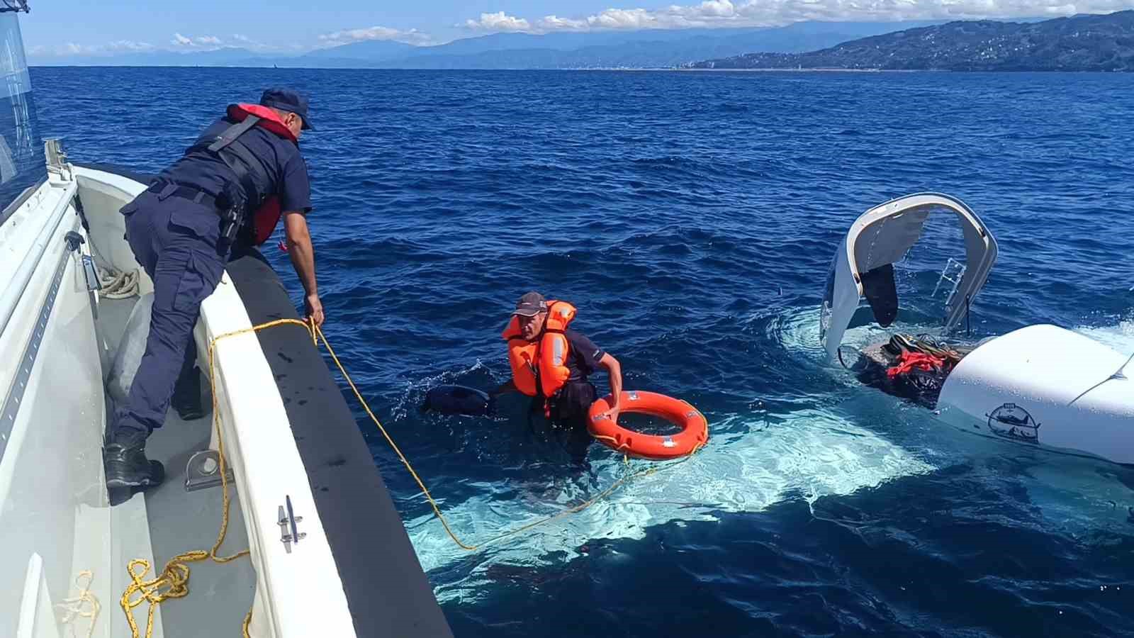 Rize’de Denize Acil İniş Yapan Uçaktaki İki Kişiye Ulaşıldı