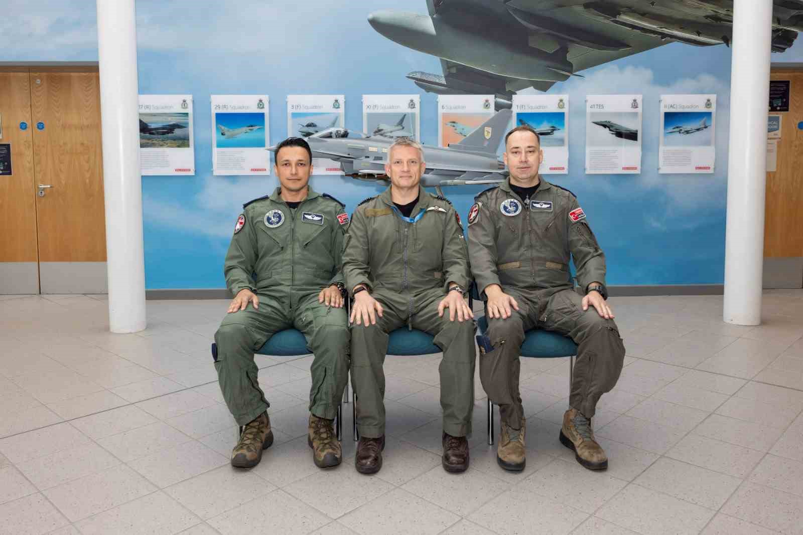 Türk Pilotlar Eurofighter Uçuş Eğitimlerine Adım Attı