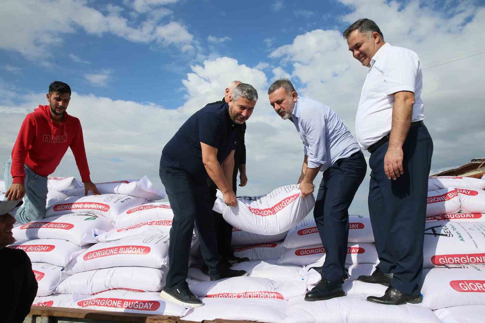 Sincan Belediyesi'nden Çiftçilere Yüzde 75 Hibeli Buğday Tohumu Desteği