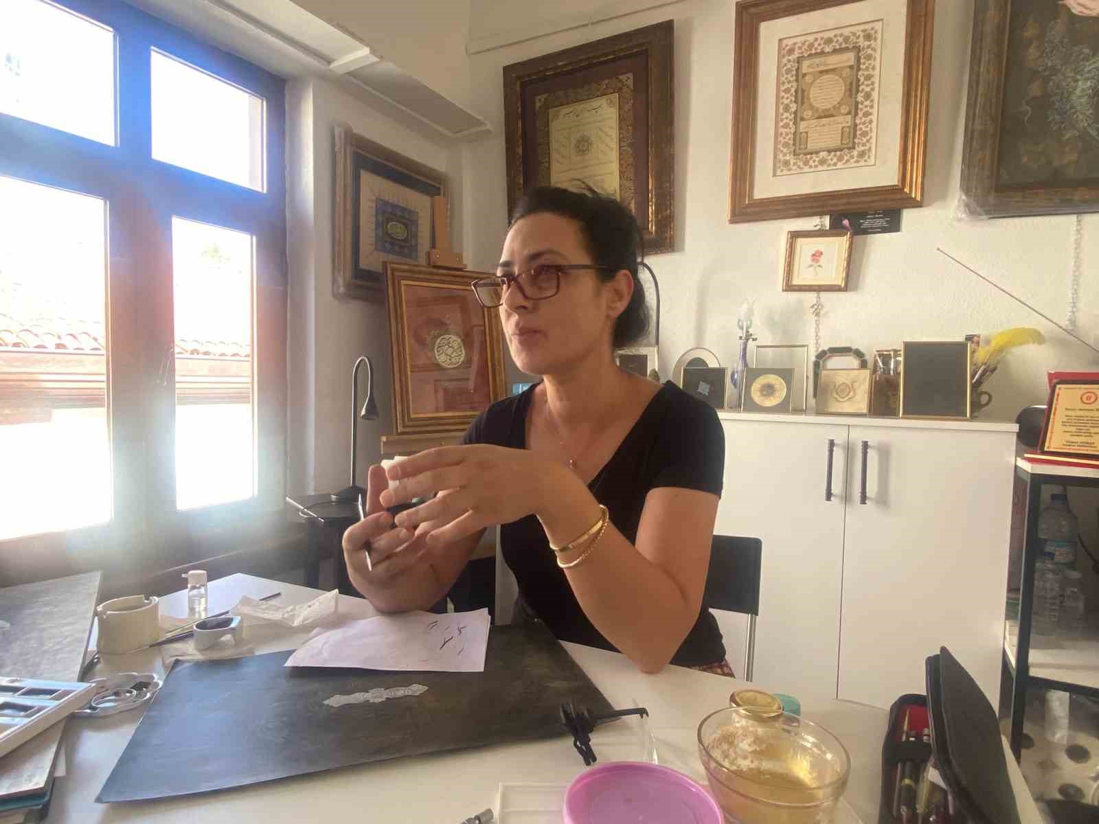 Tezhip Sanatı: Altınla İşlenen Geleneksel Bir Güzellik