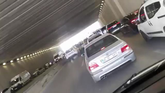 Etimesgut'ta Zincirleme Trafik Kazası: 5 Araç Karıştı