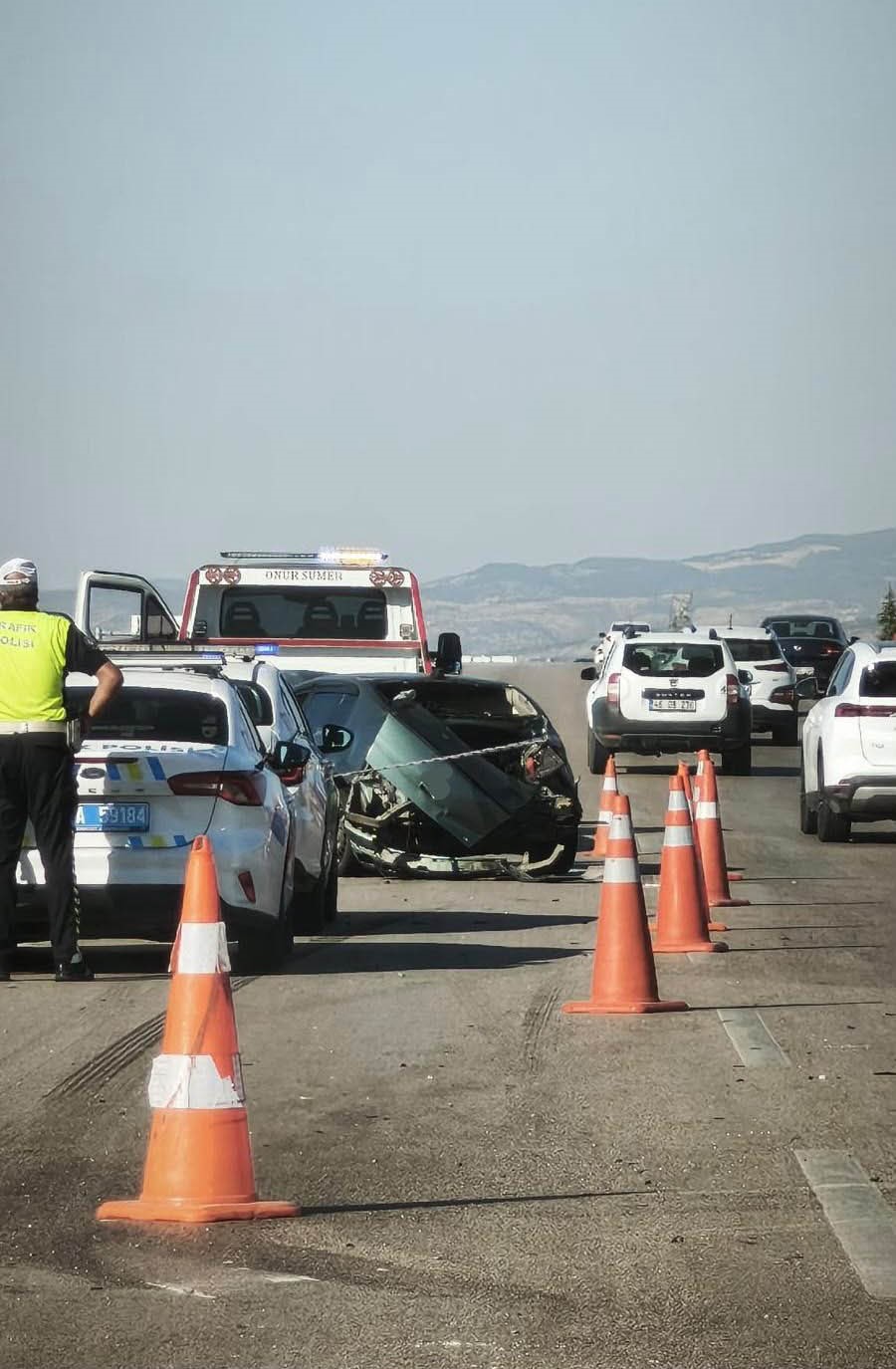 Ankara'da Yakıt Tankeri ile Otomobil Çarpıştı: İki Kişi Yaralandı