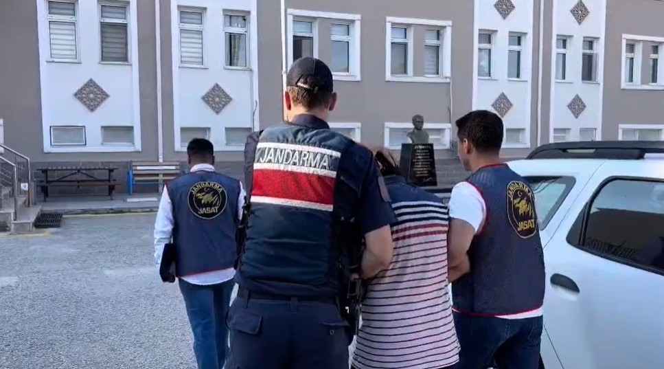 Ankara'da FETÖ hükümlüsü 13 yıl 4 ay hapis cezasıyla yakalandı