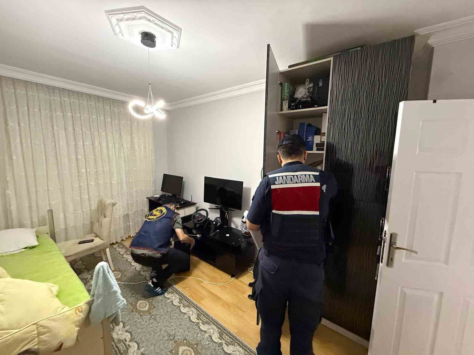 Ankara'da MİT'ten Sendika Yazılımlarına Operasyon