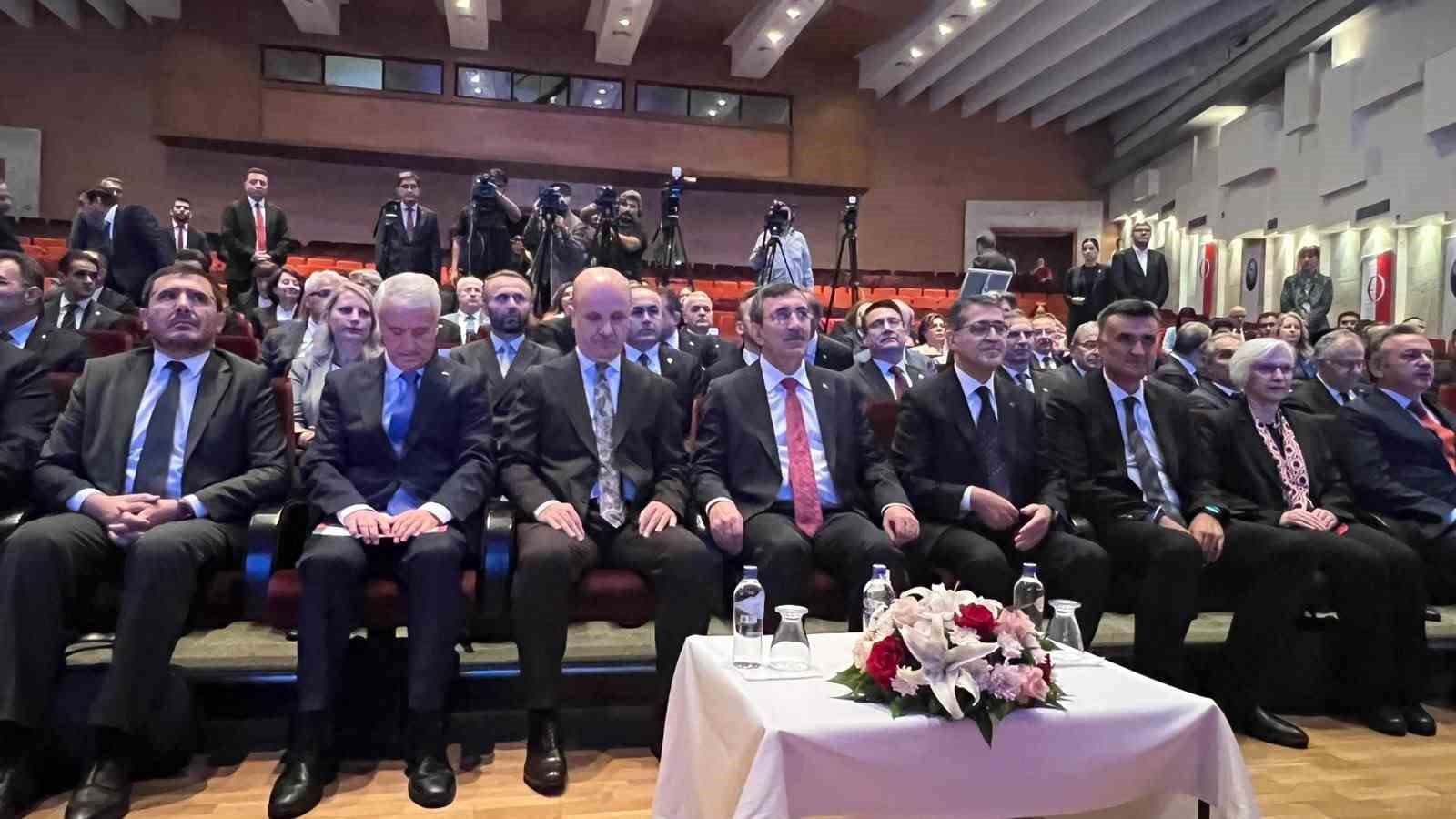 YÖK Başkanı Özvar: Gençlere Nitelikli Eğitim Sunmak Bizim En Önemli Görevimiz