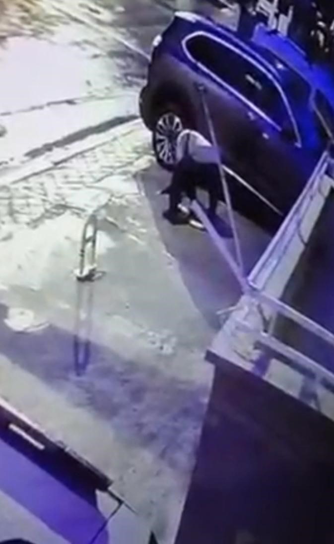 Ankara'da Otoparktaki Bariyerler Hırsızın Hedefi Oldu