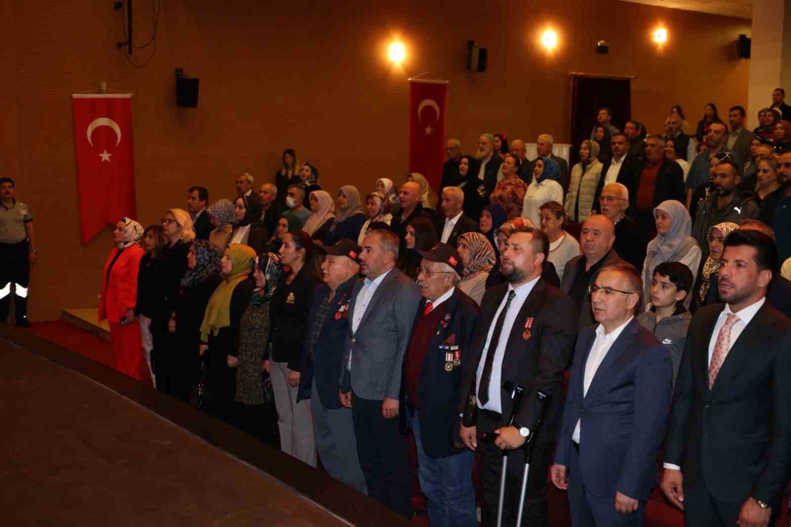Pursaklar'da Gaziler Günü için Aşıklar Buluşması Yapıldı