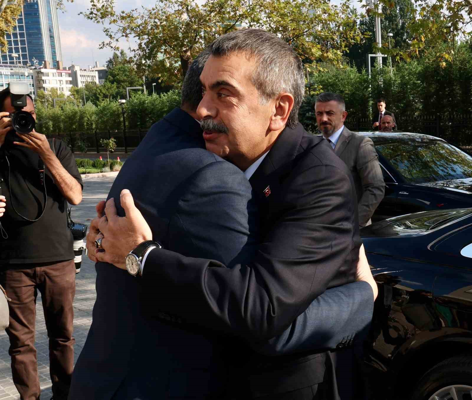 Ankara'da Okul Güvenliği İçin 31 Bin Bahçe Görevlisi İstihdam Edildi