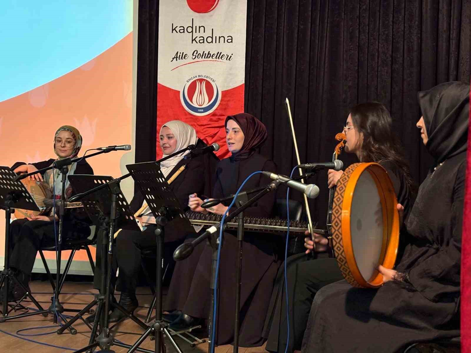 Sincan'da Kadın Kadına Aile Sohbetleri Devam Ediyor