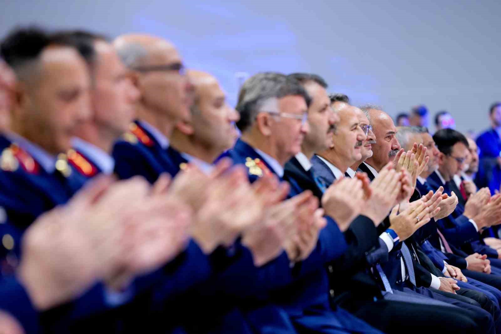 HÜRKUŞ-II'nin Hava Kuvvetlerine Teslimatı Gerçekleşti: 2028'e Kadar 55 Uçak Hedefi