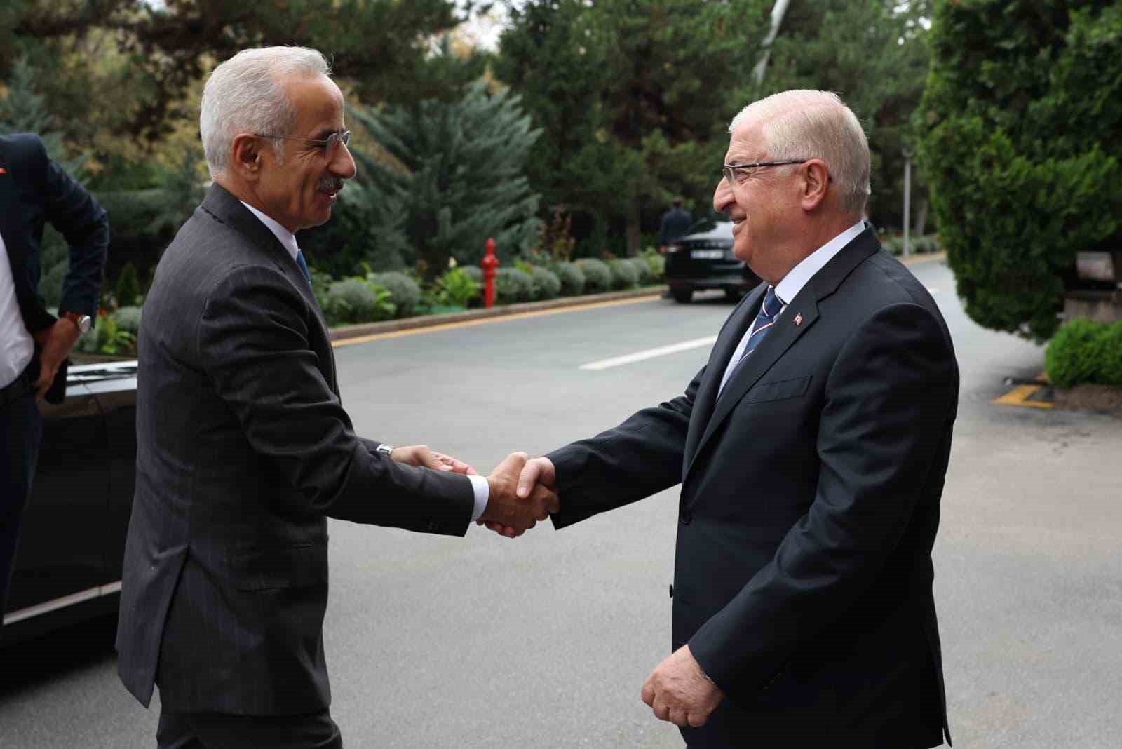 Bakan Güler, Ulaştırma Bakanı Uraloğlu ile Önemli Bir Görüşme Gerçekleştirdi