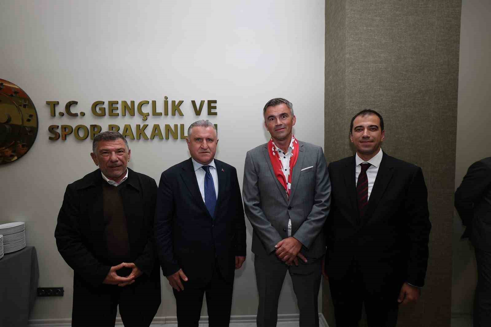 Bakan Bak, Avrupa Okul Sporları Federasyonu Heyetini Ağırladı
