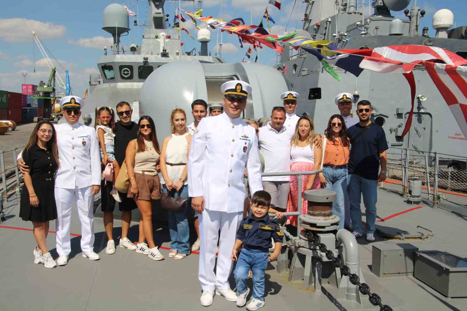 TCG Karataş Gemisi'nde Ailelerle Keyifli Bir Gün Geçirildi