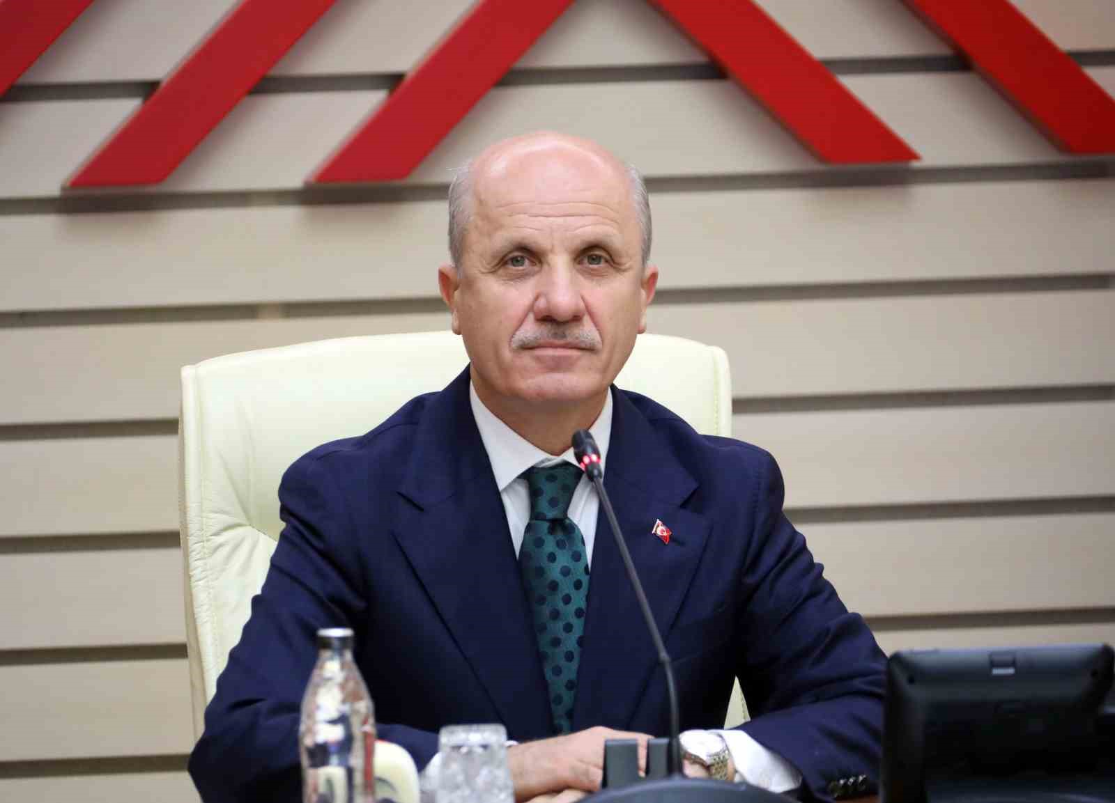 YÖK Başkanı Erol Özvar, Gazze İslam Üniversitesi'nin Açılış Dersi'ni Verdi