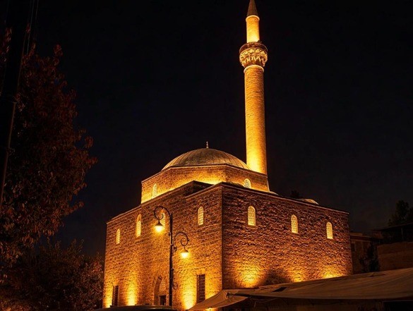 Asırlık Mabetler Yeniden İbadete Açılıyor