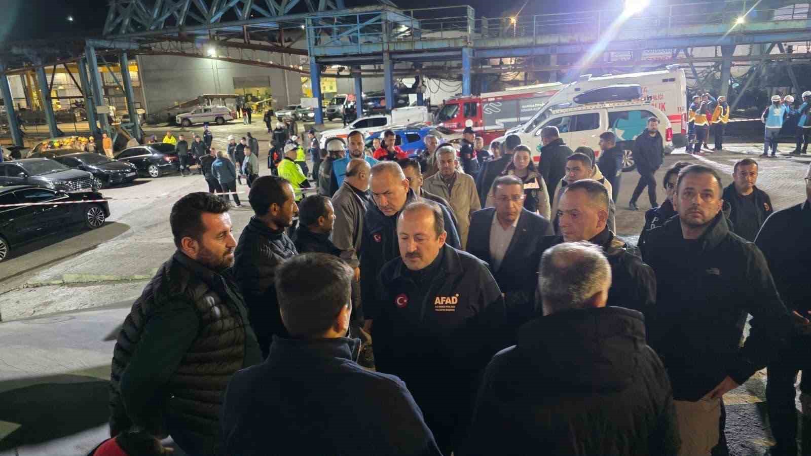 Soma'daki Maden Kazasında Kurtarma Çalışmaları Devam Ediyor