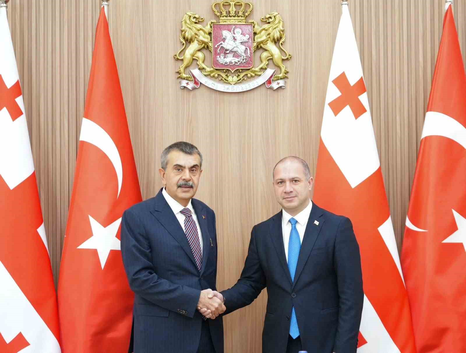 Türk ve Gürcü Eğitim Bakanları İş Birliği Anlaşmasına İmza Attı