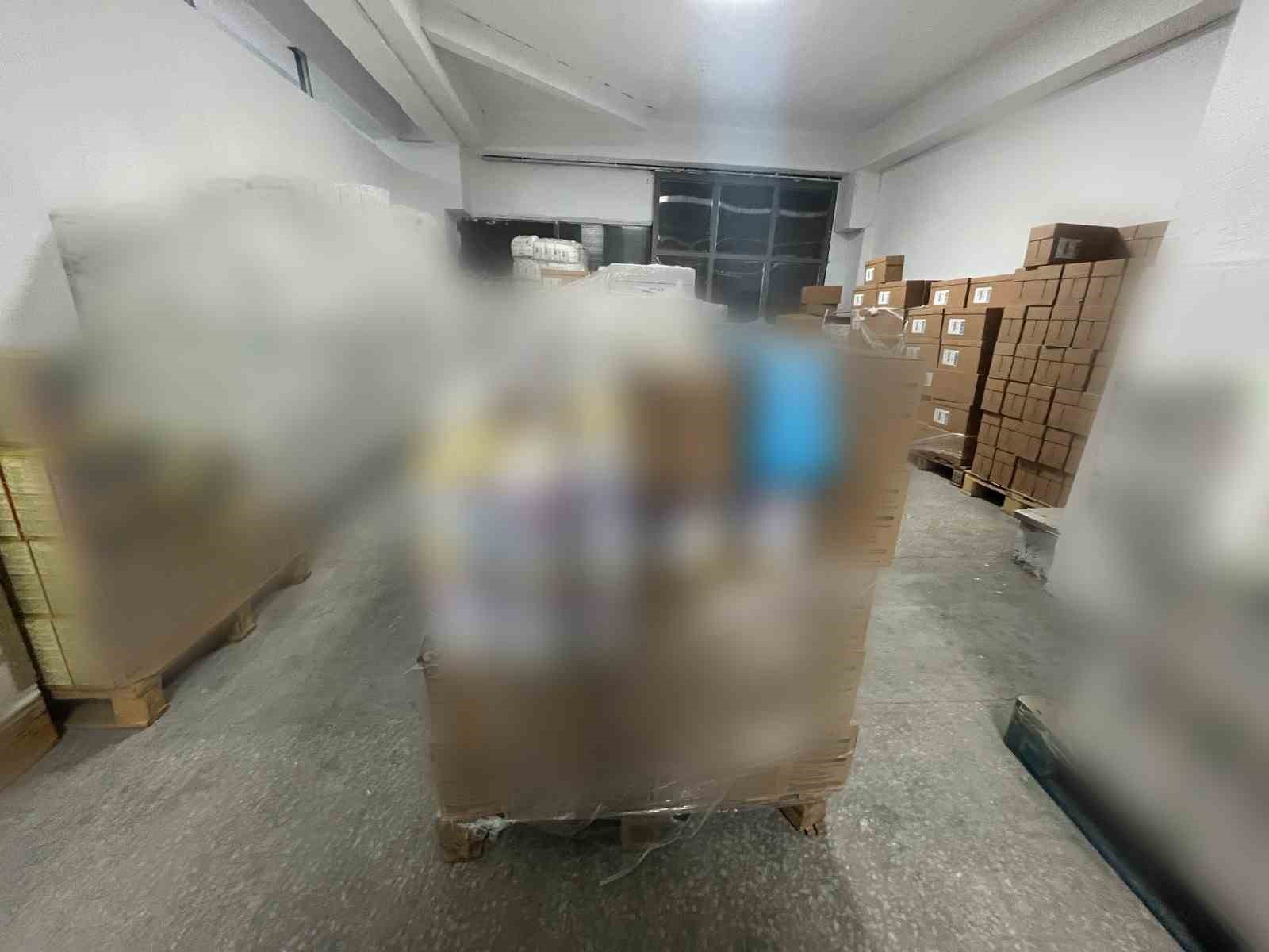 Ankara’da Ruhsatsız İşletmeye Baskın: 49 Bin Bebek Ürünü Ele Geçirildi