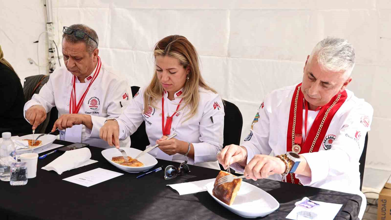 Ankara'da Geleneksel Serhat İlleri Yöresel Yemek Yarışması Coşkuyla Başladı