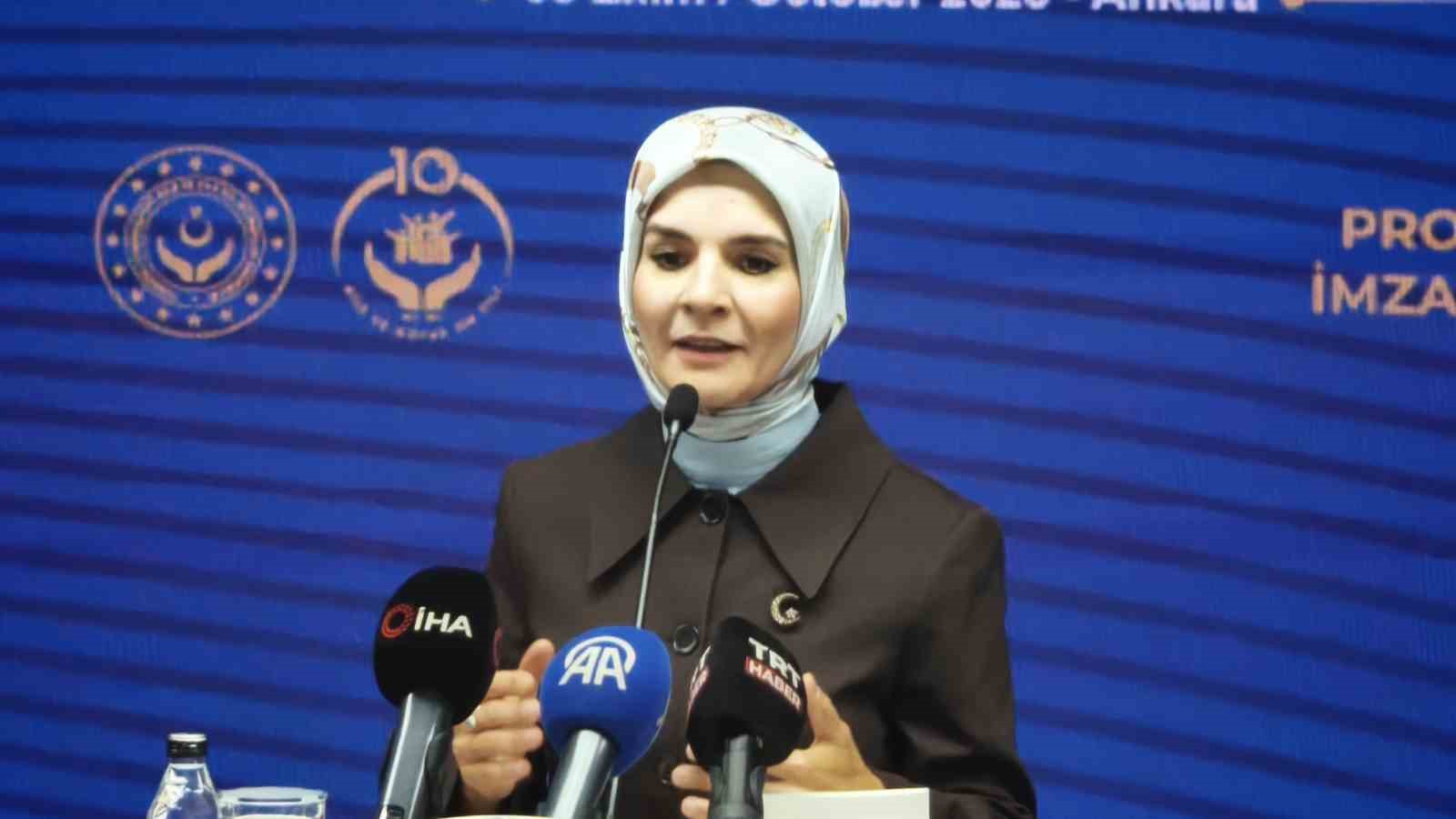 Bakan Göktaş, Ailelerin İhtiyaçlarına Destek Söz Verdi