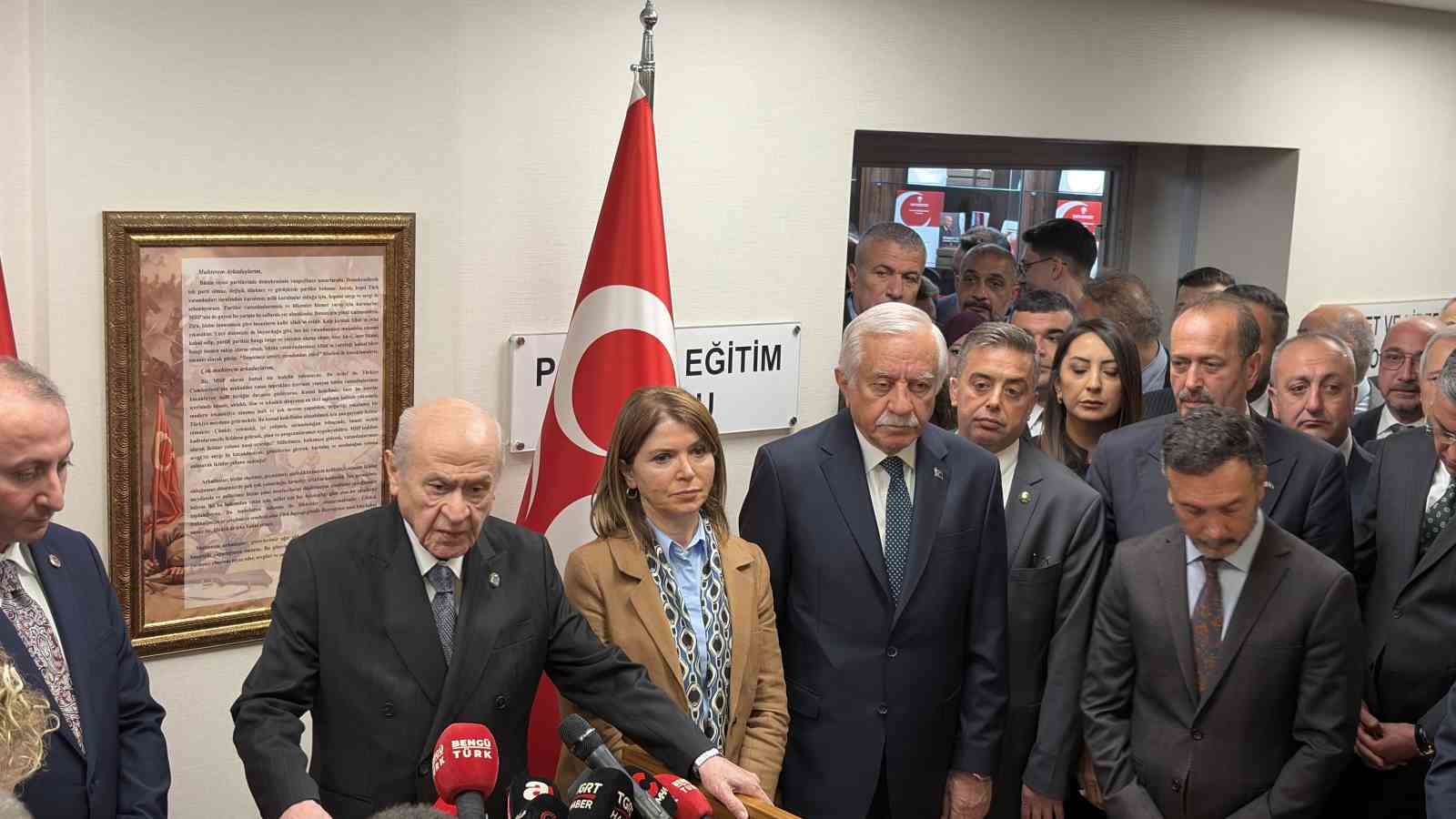 Bahçeli: İmralı'da bulunan kişinin de siyasallaşma hakkı var